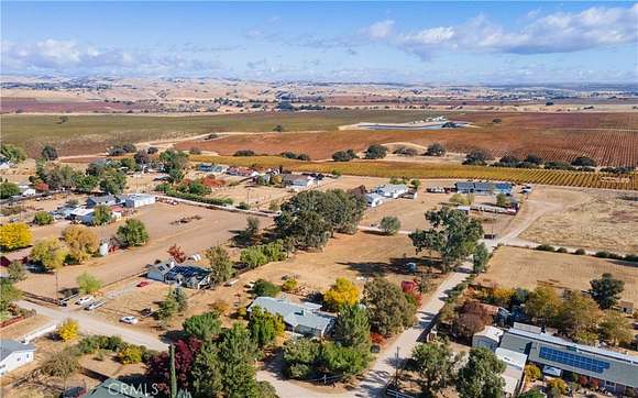 2 Acres of Residential Land with Home for Sale in Paso Robles, California