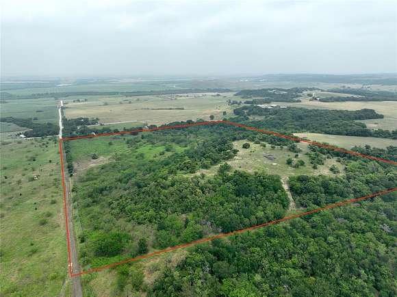 29 Acres of Recreational Land for Sale in Itasca, Texas