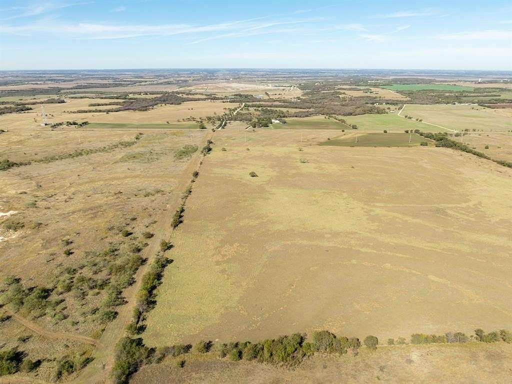 52.48 Acres of Recreational Land & Farm for Sale in Itasca, Texas