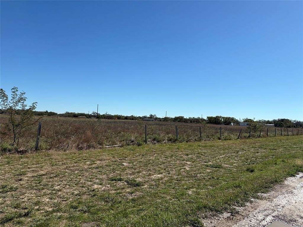 5.1 Acres of Land for Sale in Wills Point, Texas