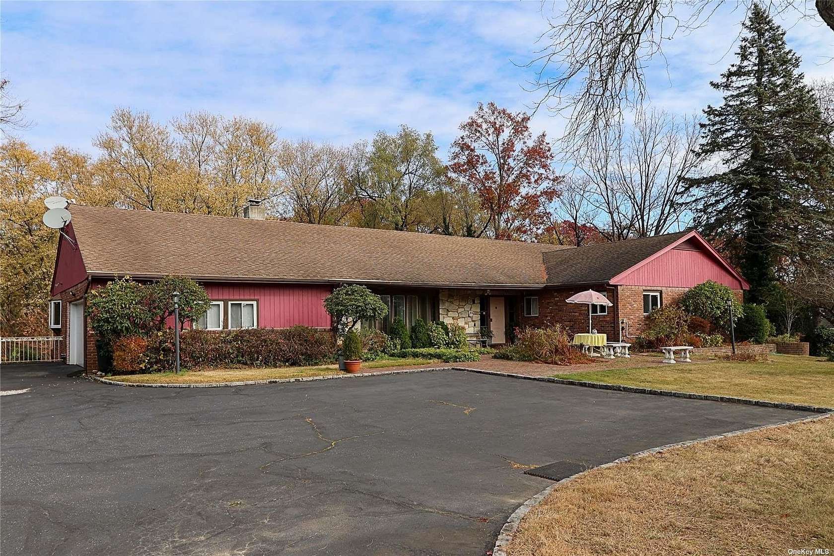 2.1 Acres of Land with Home for Sale in Old Westbury, New York