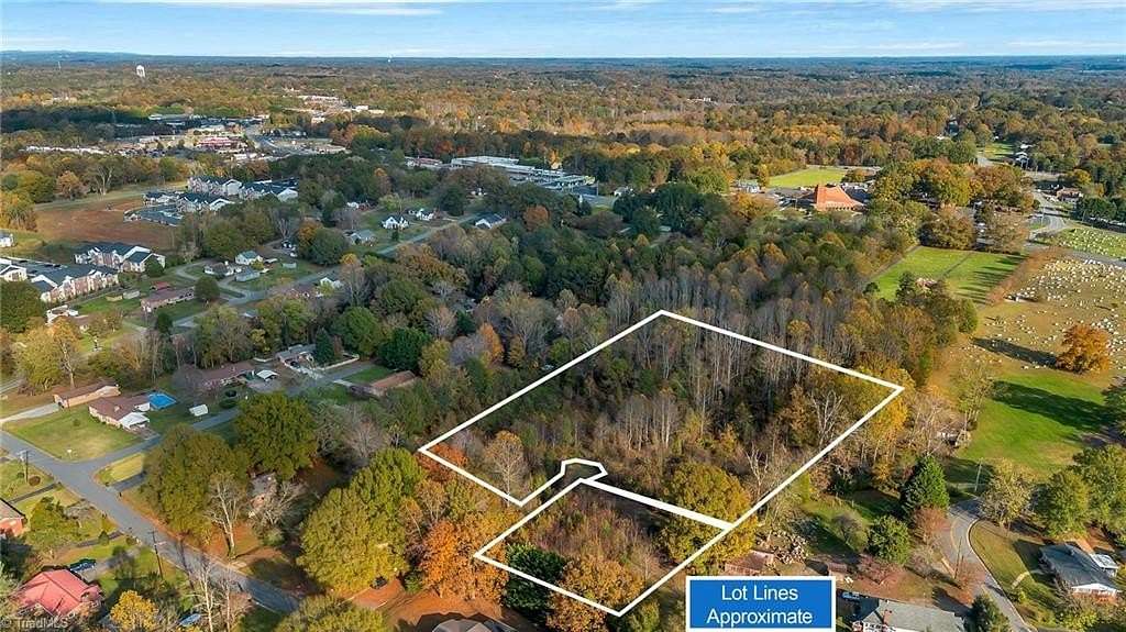 2.77 Acres of Residential Land for Sale in Hickory, North Carolina