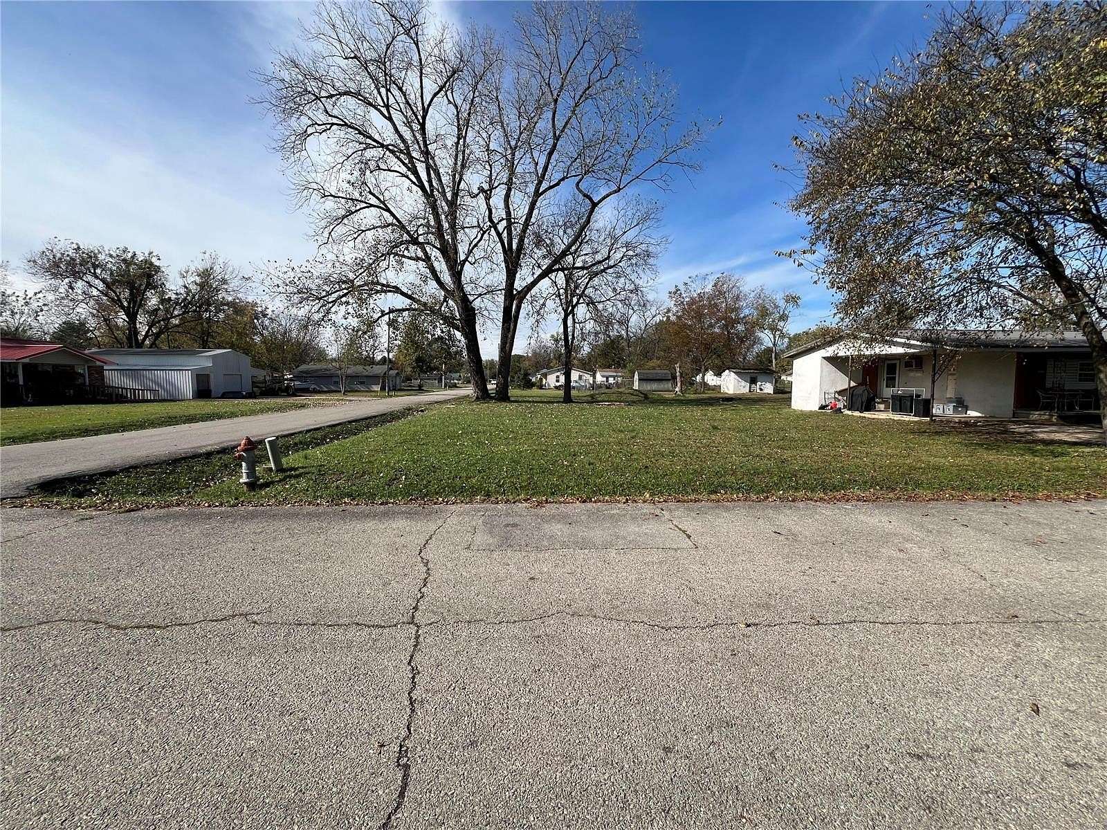 0.23 Acres of Residential Land for Sale in Poplar Bluff, Missouri