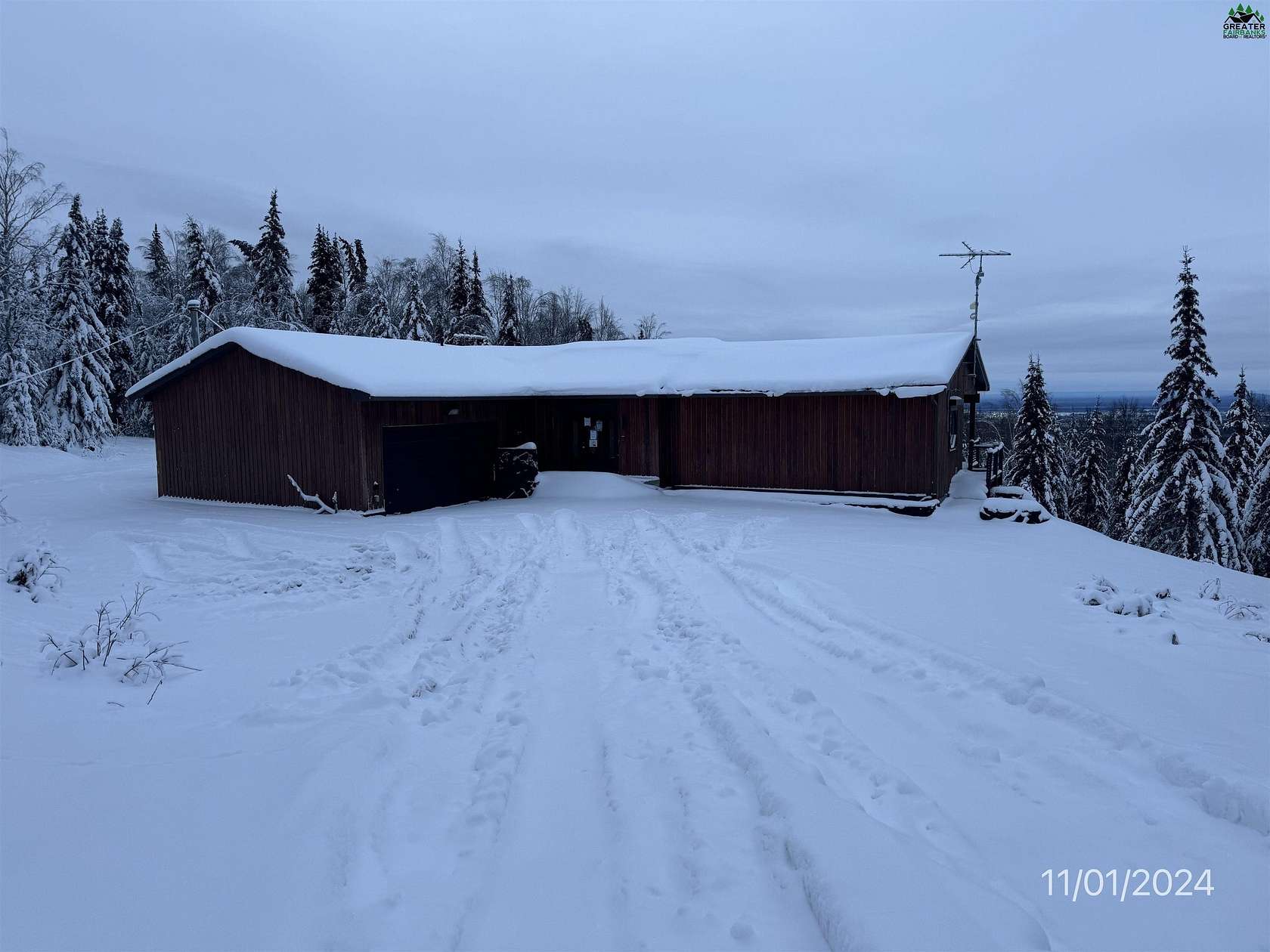 5.1 Acres of Residential Land with Home for Sale in Fairbanks, Alaska