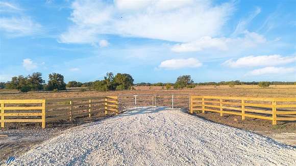 15 Acres of Recreational Land for Sale in Ennis, Texas