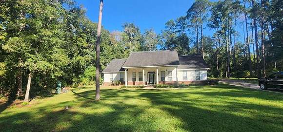 2.75 Acres of Residential Land with Home for Sale in Tallahassee, Florida