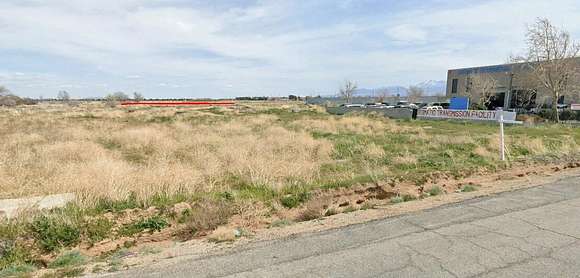 5.24 Acres of Commercial Land for Sale in Palmdale, California