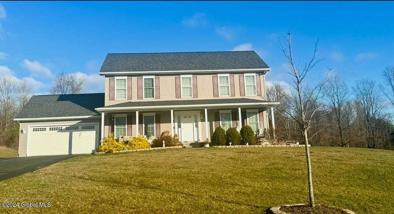 2.32 Acres of Residential Land with Home for Sale in Brunswick, New York