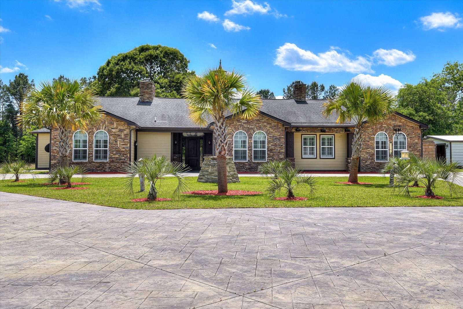 20.8 Acres of Land with Home for Sale in Aiken, South Carolina