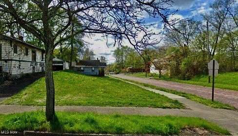 0.106 Acres of Residential Land for Sale in Akron, Ohio