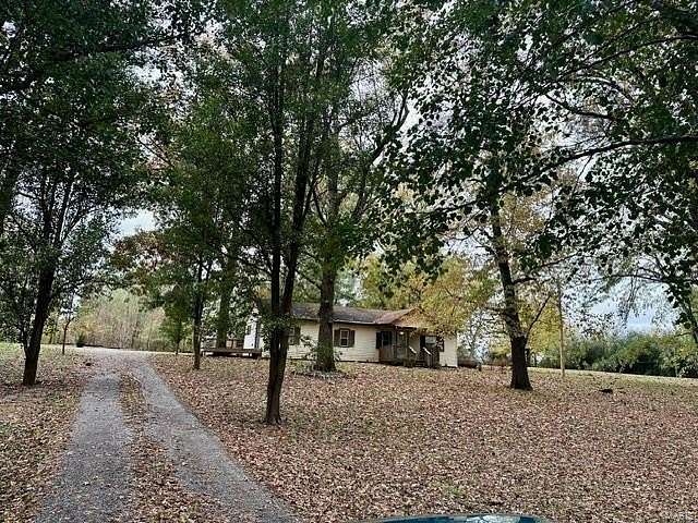 4.37 Acres of Residential Land with Home for Sale in Benton, Missouri