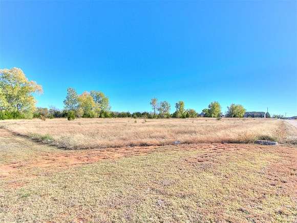 7.67 Acres of Commercial Land for Sale in Chickasha, Oklahoma