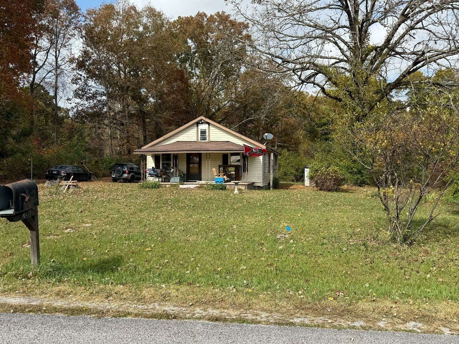 2 Acres of Residential Land with Home for Sale in Rockwood, Tennessee