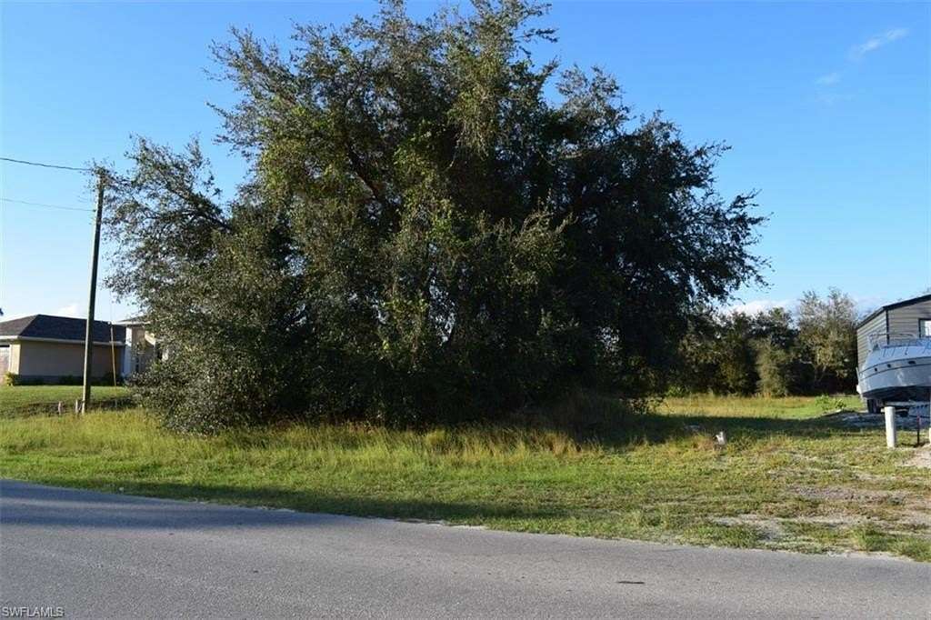 0.247 Acres of Residential Land for Sale in Lehigh Acres, Florida