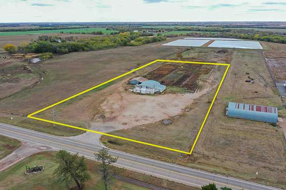 8.8 Acres of Land for Auction in Caldwell, Kansas