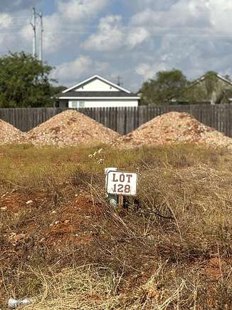 0.25 Acres of Residential Land for Sale in Fredericksburg, Texas