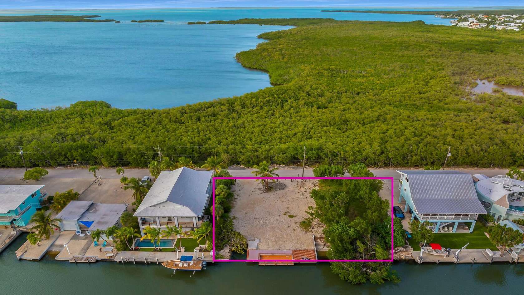 Residential Land for Sale in Plantation Key, Florida