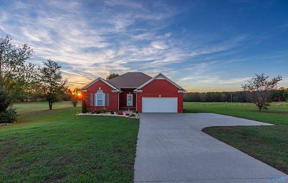 9.14 Acres of Residential Land with Home for Sale in Athens, Alabama