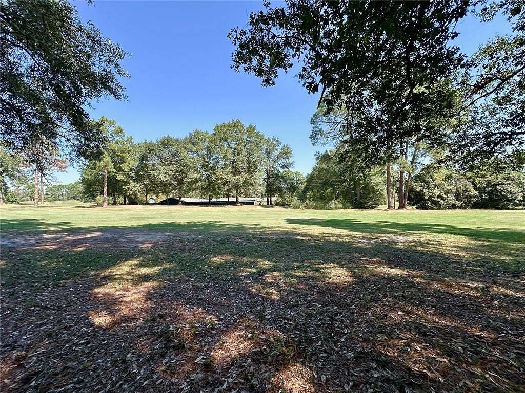 0.37 Acres of Residential Land for Sale in Holly Lake Ranch, Texas