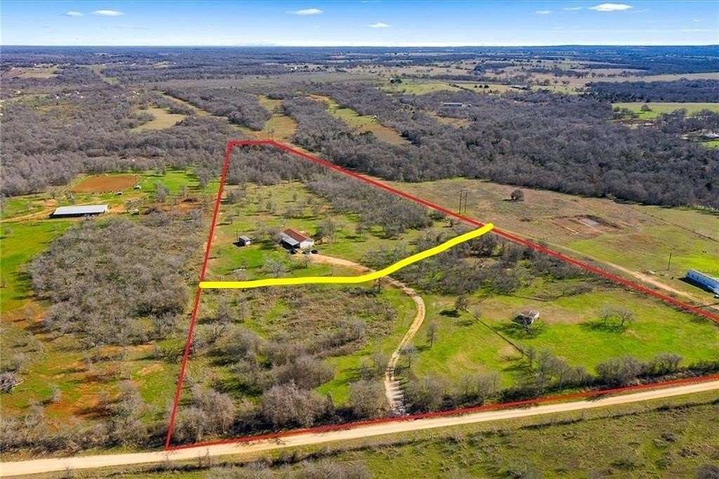 1 Acre of Land for Sale in Lockhart, Texas