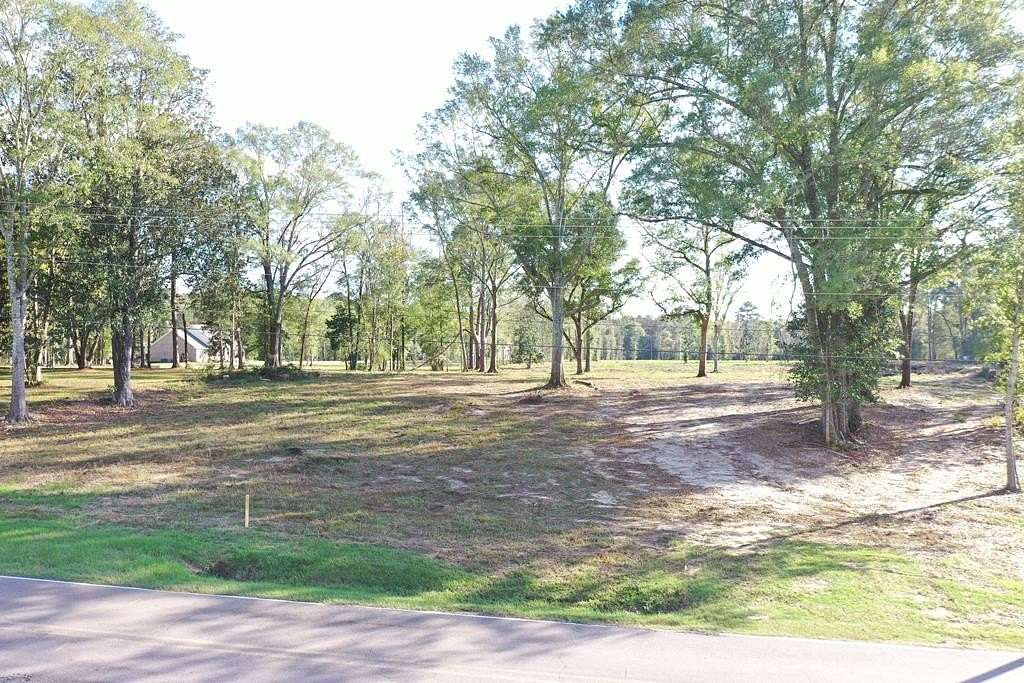 8.8 Acres of Residential Land for Sale in Laurel, Mississippi