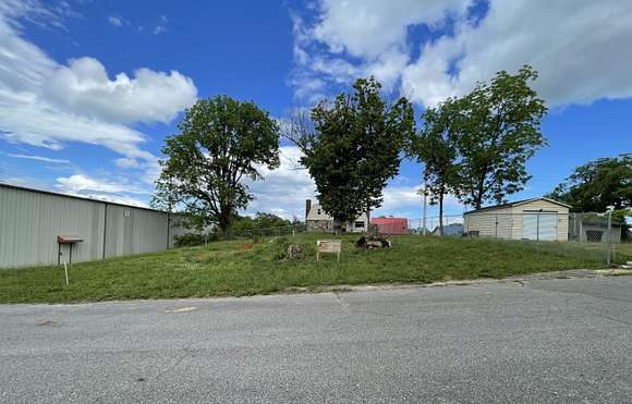 0.25 Acres of Commercial Land for Sale in Roanoke, Virginia