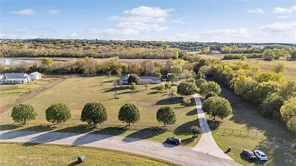 4.54 Acres of Residential Land with Home for Sale in Melissa, Texas