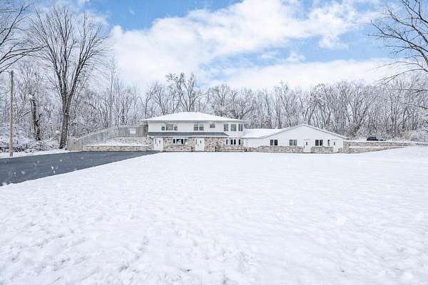 2.63 Acres of Improved Commercial Land for Sale in Michigan Center, Michigan