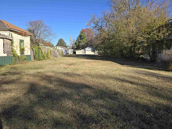 0.16 Acres of Residential Land for Sale in Winfield, Kansas