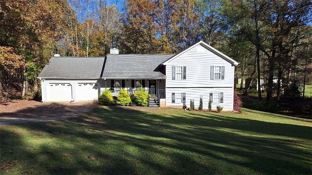 2 Acres of Residential Land with Home for Sale in Winder, Georgia