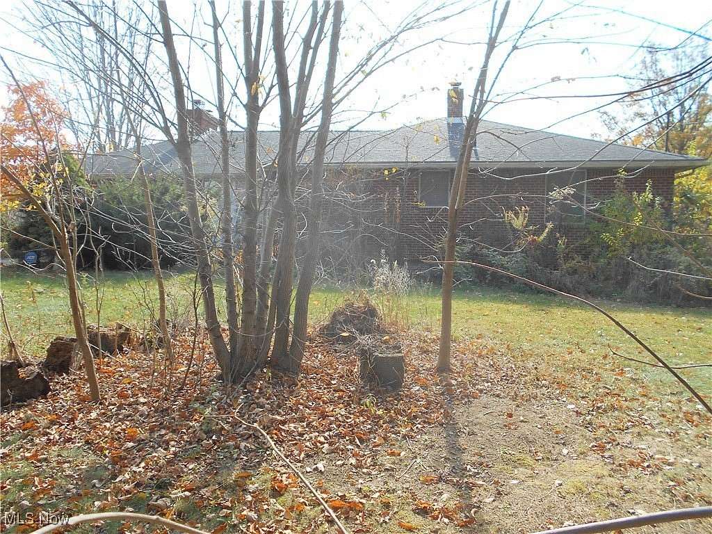 3.87 Acres of Residential Land with Home for Sale in Canton, Ohio