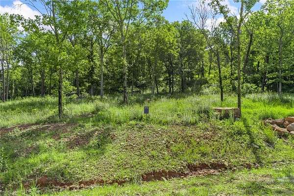 0.9 Acres of Residential Land for Sale in Harrison, Arkansas
