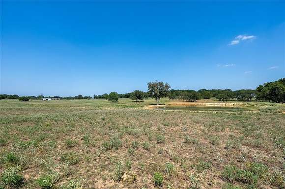 27 Acres of Land for Sale in Whitesboro, Texas