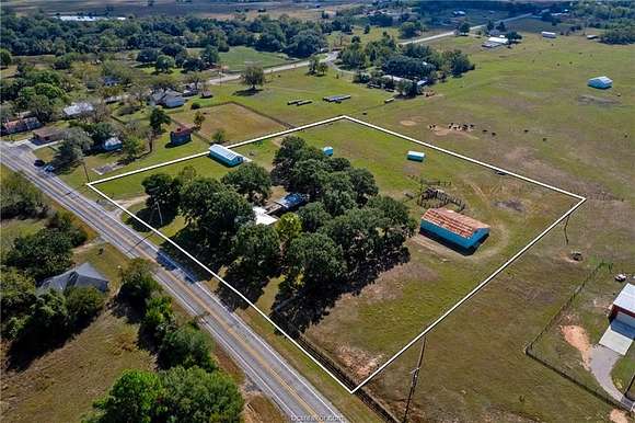 5 Acres of Residential Land with Home for Sale in Washington, Texas