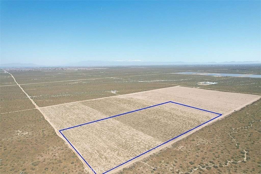 20 Acres of Land for Sale in Adelanto, California