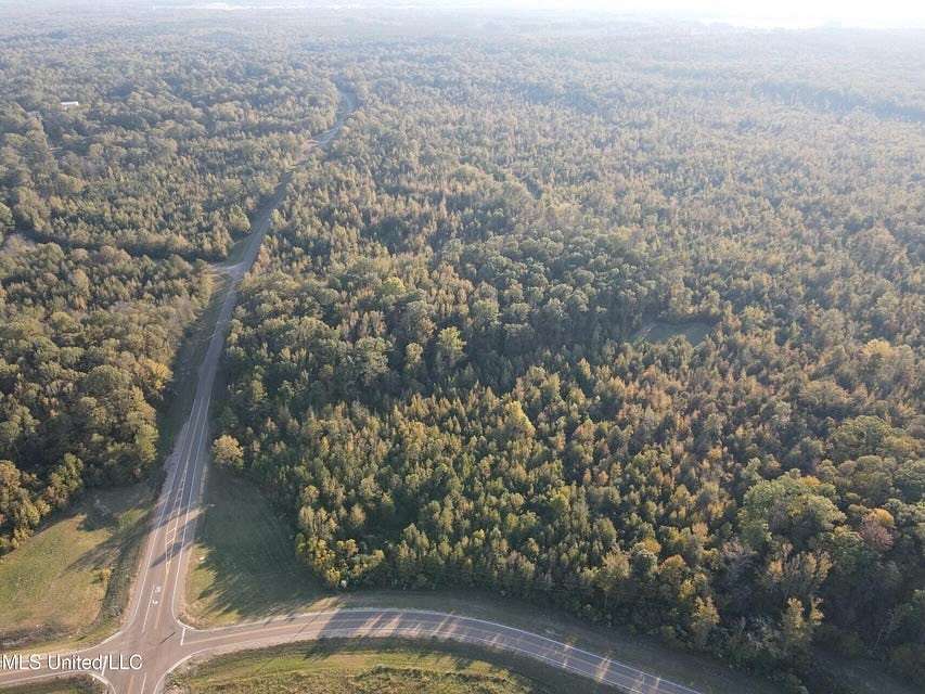 5 Acres of Land for Sale in Clinton, Mississippi
