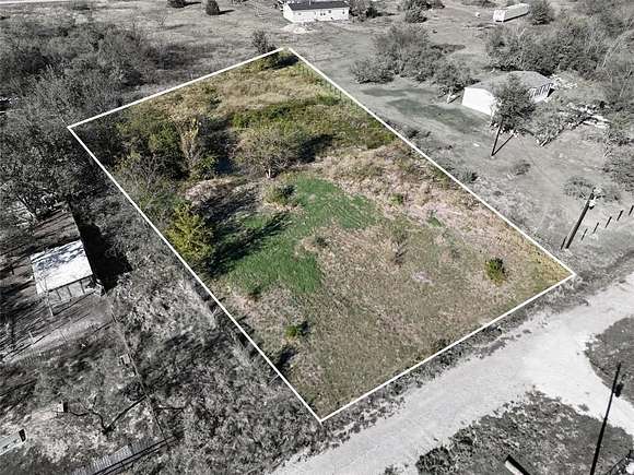 1.109 Acres of Residential Land for Sale in Kerens, Texas