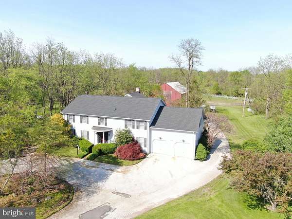 10.3 Acres of Land with Home for Auction in Gettysburg, Pennsylvania