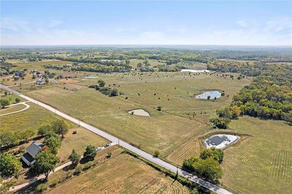 35.94 Acres of Agricultural Land for Sale in Linwood, Kansas