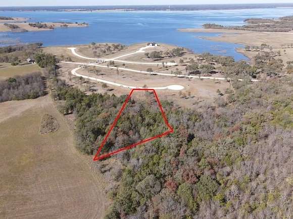 4.032 Acres of Residential Land for Sale in Honey Grove, Texas