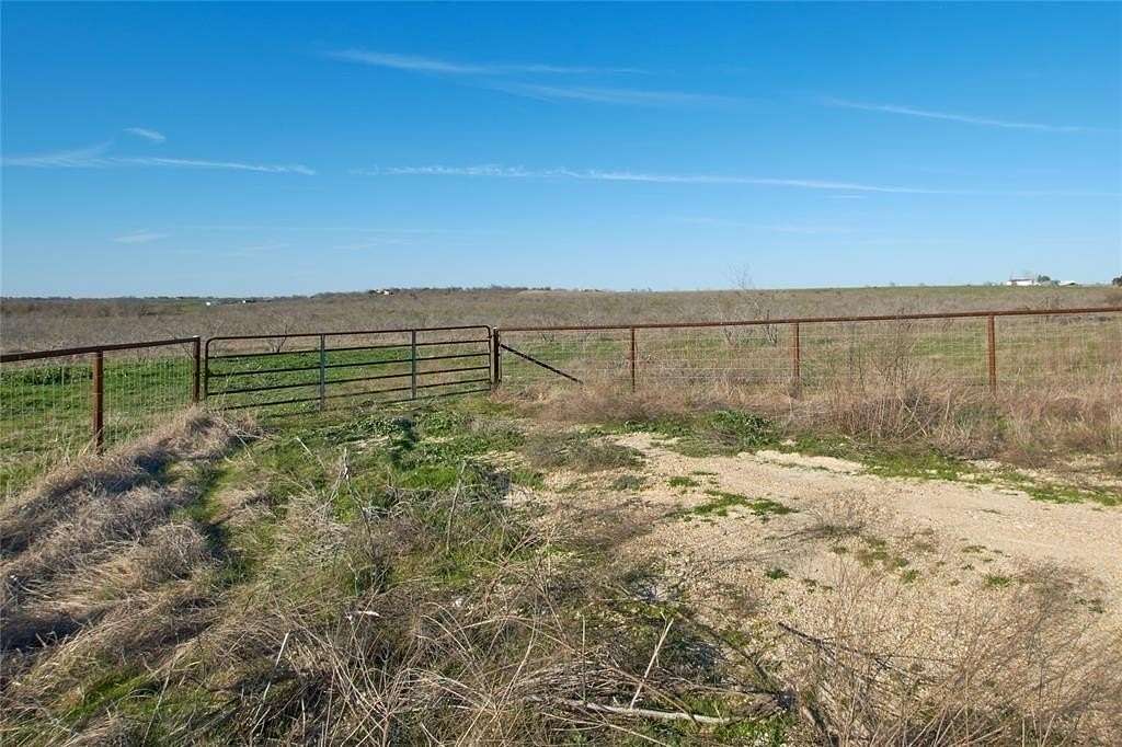 Residential Land for Sale in Thrall, Texas