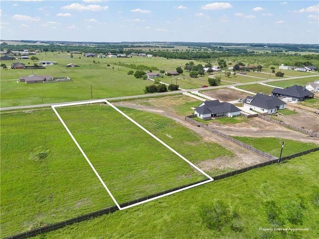 1 Acre of Residential Land for Sale in Lorena, Texas