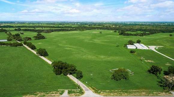 124 Acres of Land for Sale in Kaufman, Texas