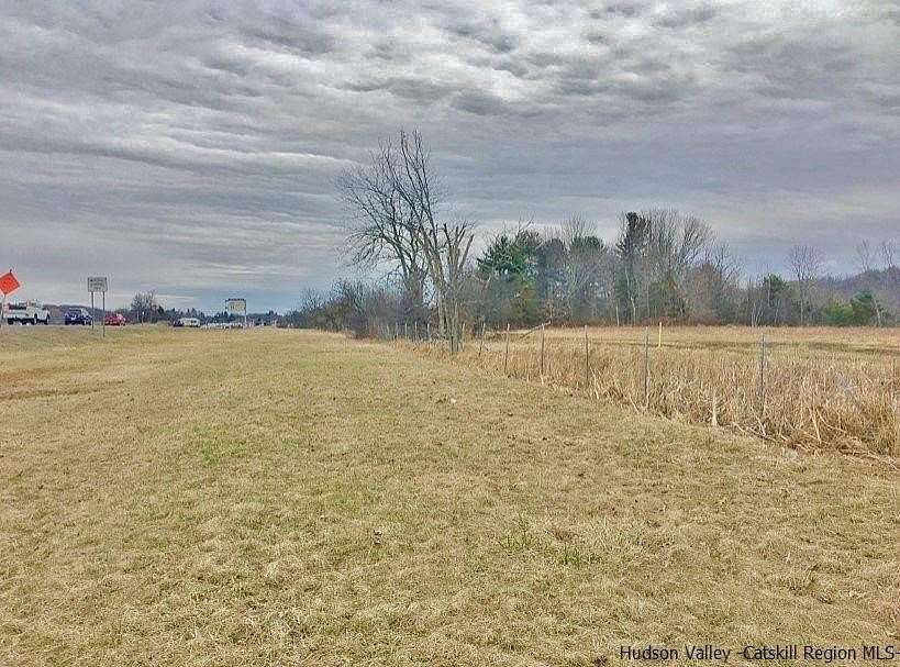 319.5 Acres of Land for Sale in Hannacroix, New York