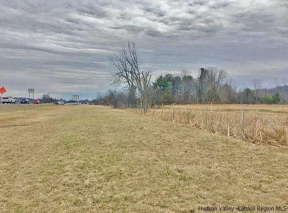 319.5 Acres of Land for Sale in Hannacroix, New York