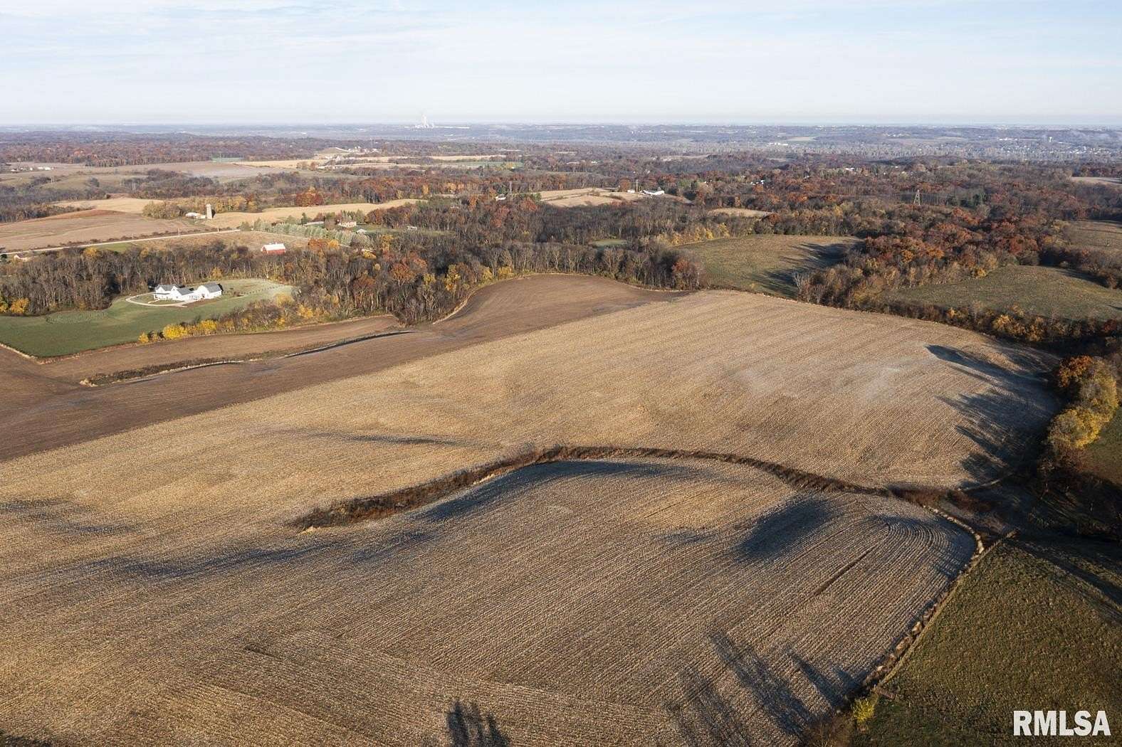 40 Acres of Agricultural Land for Sale in Taylor Ridge, Illinois