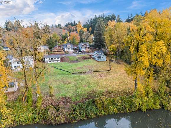 0.73 Acres of Residential Land for Sale in Milwaukie, Oregon