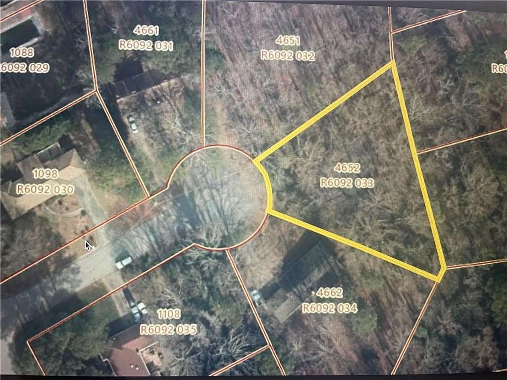 0.4 Acres of Land for Sale in Lilburn, Georgia