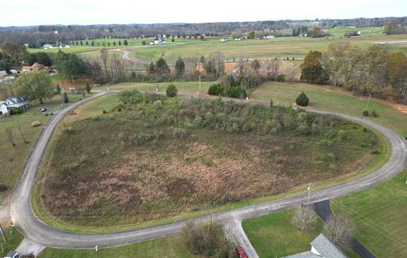 1.17 Acres of Residential Land for Sale in Jamestown, Kentucky