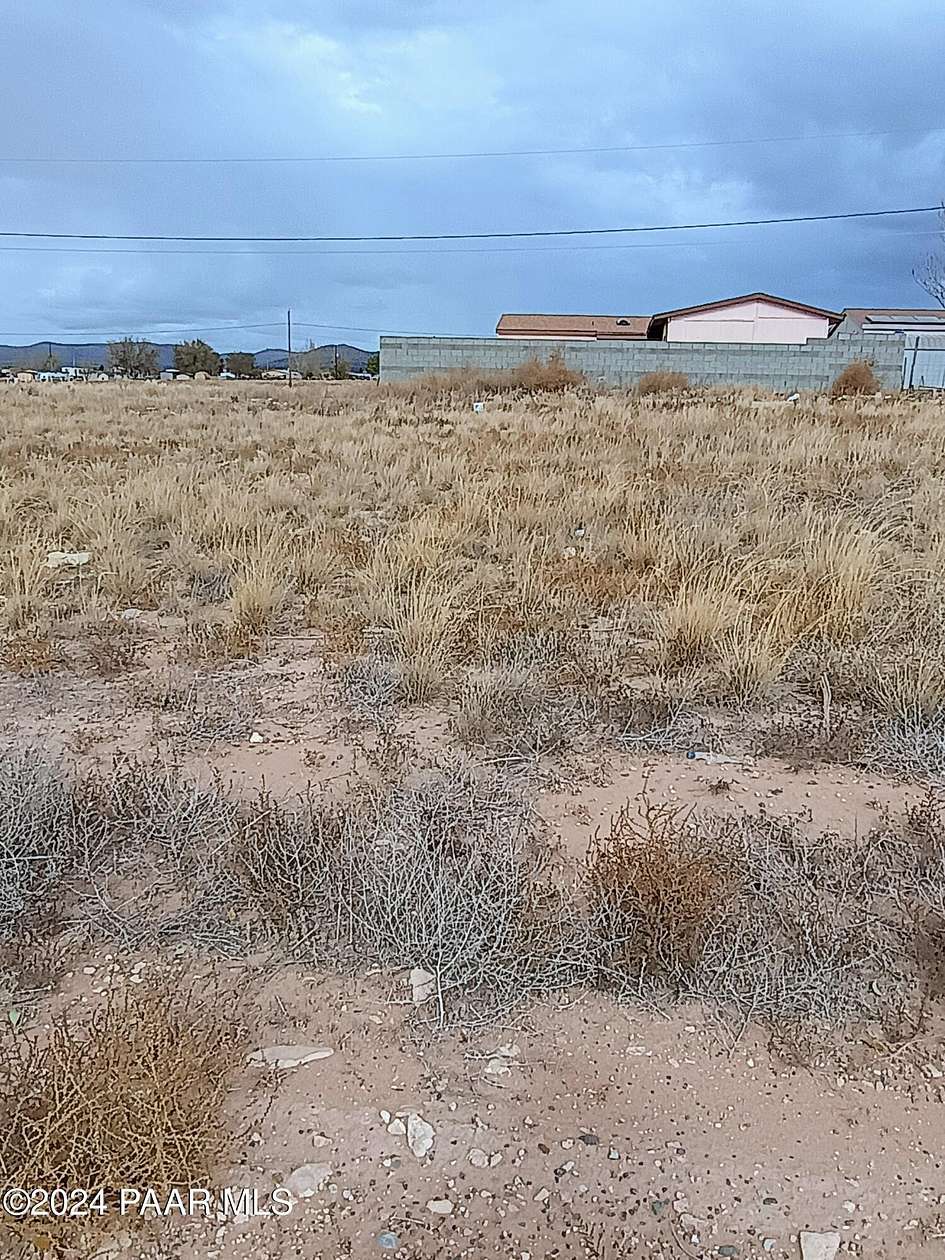 0.16 Acres of Residential Land for Sale in Paulden, Arizona